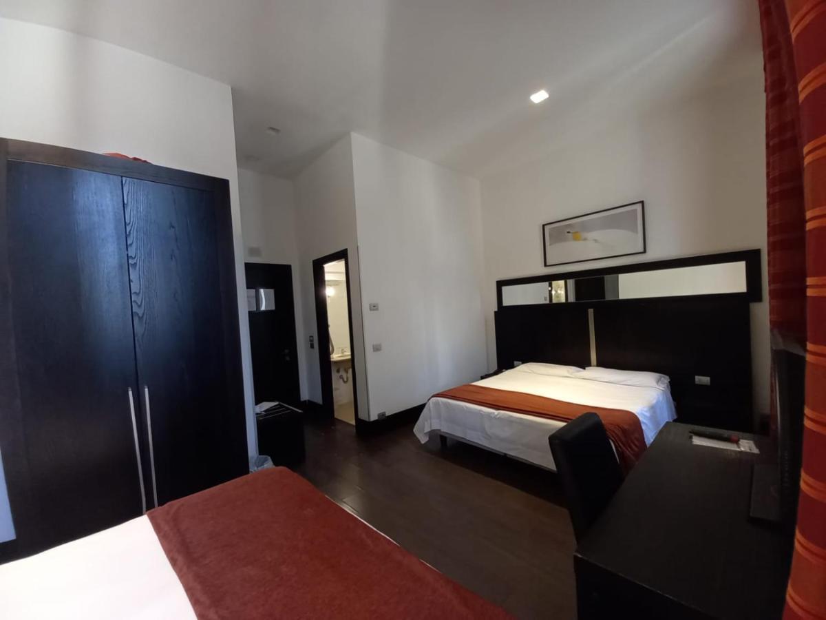 LH Hotel Roma Montemario Esterno foto
