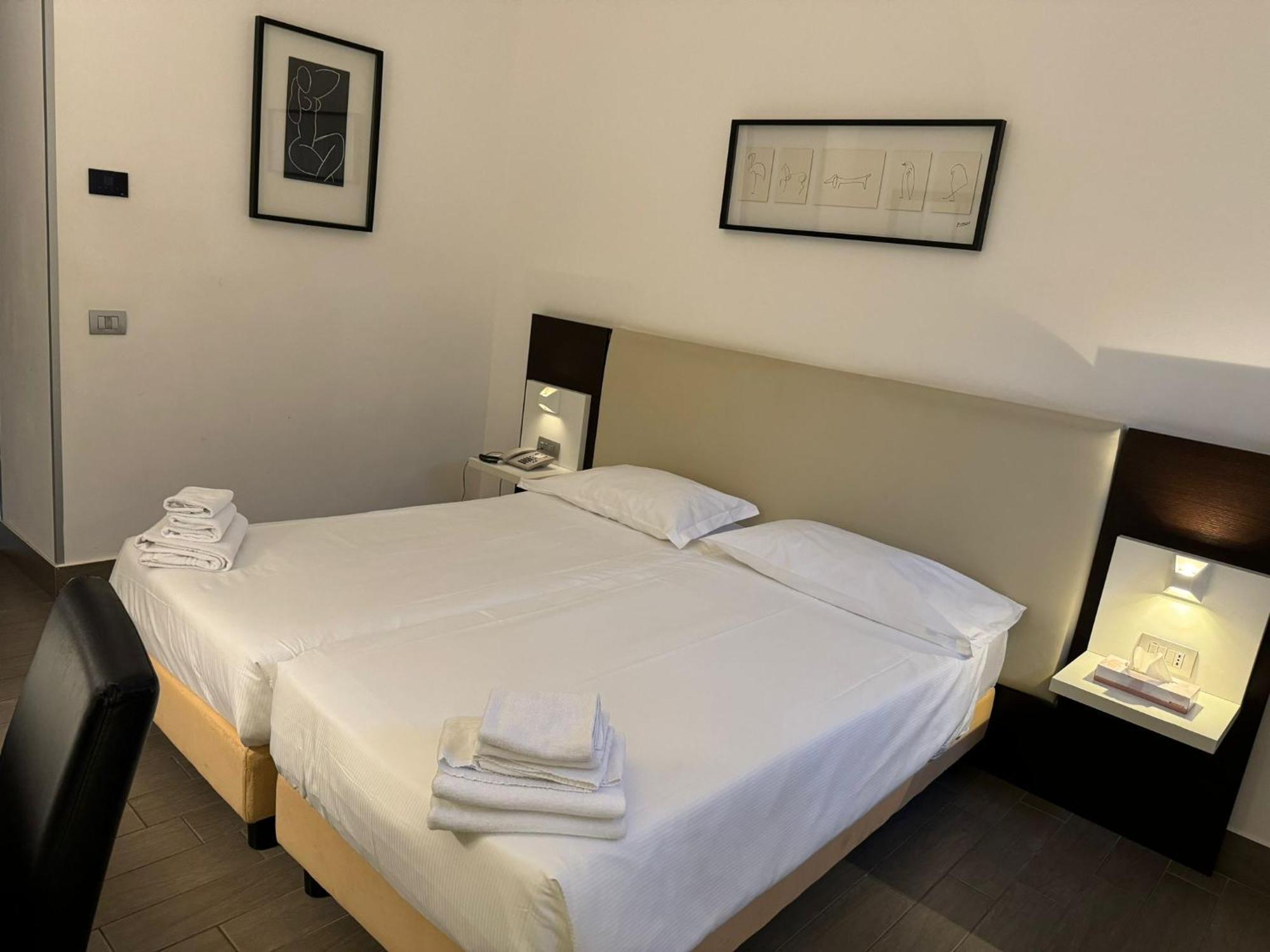 LH Hotel Roma Montemario Esterno foto