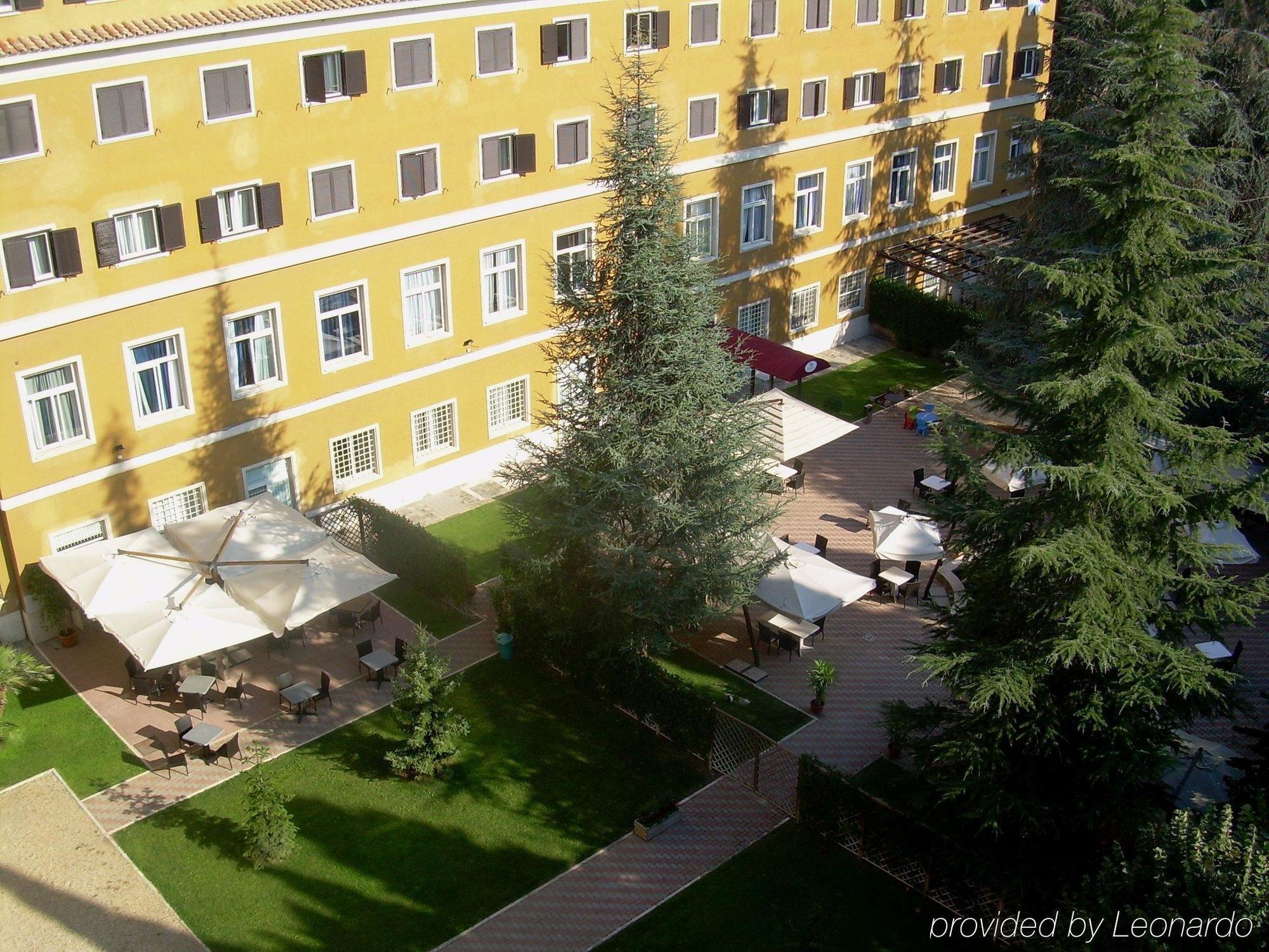 LH Hotel Roma Montemario Esterno foto