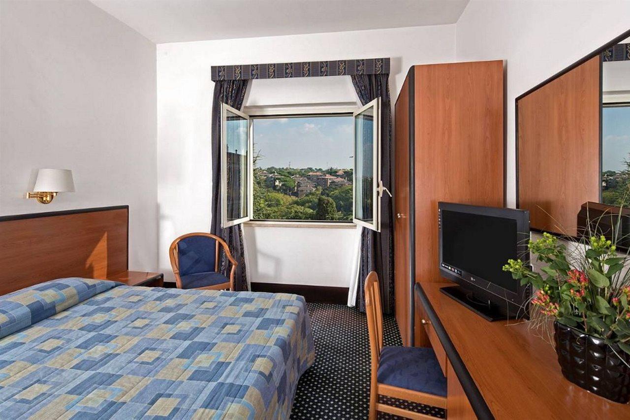 LH Hotel Roma Montemario Esterno foto