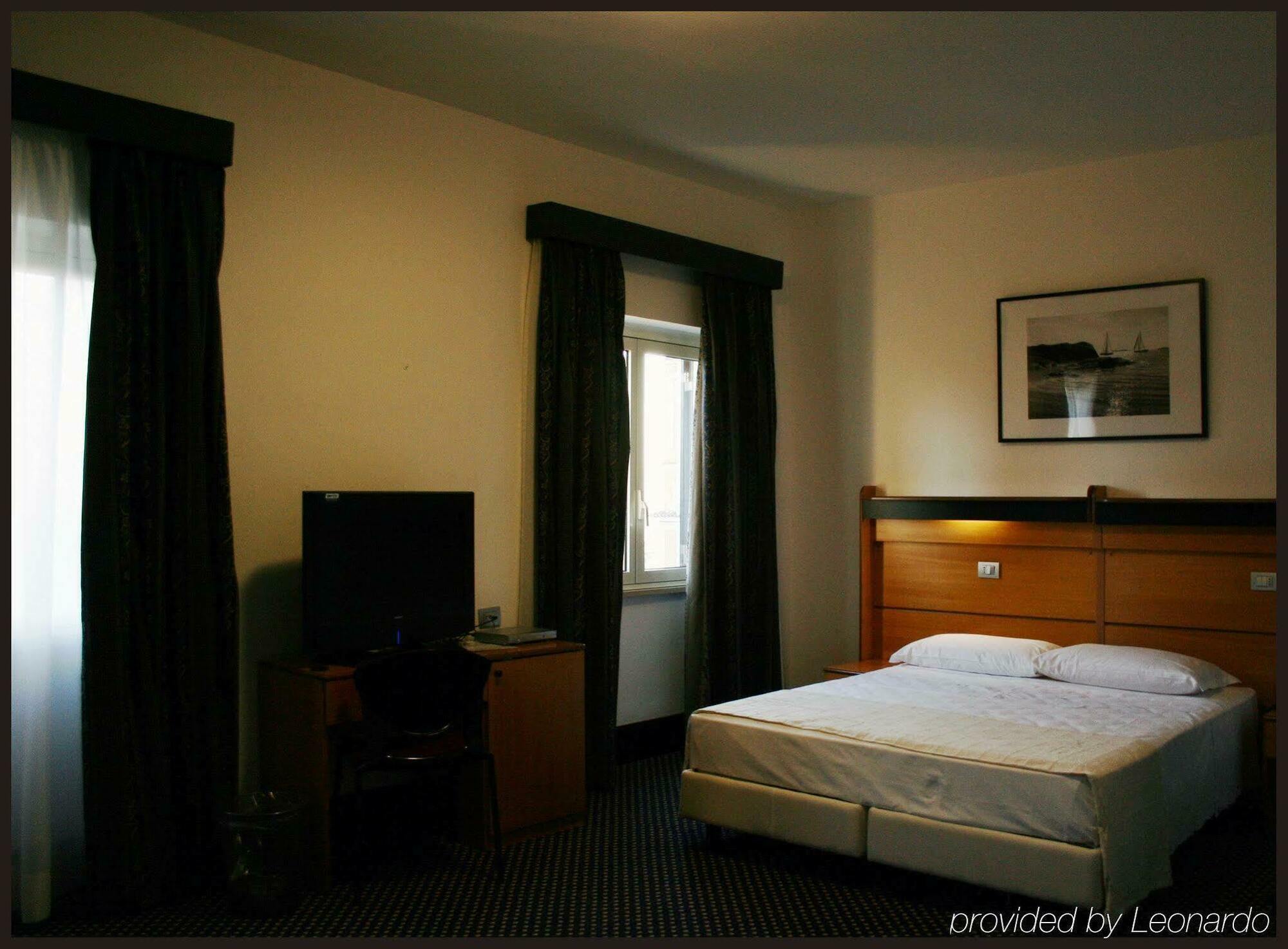 LH Hotel Roma Montemario Camera foto